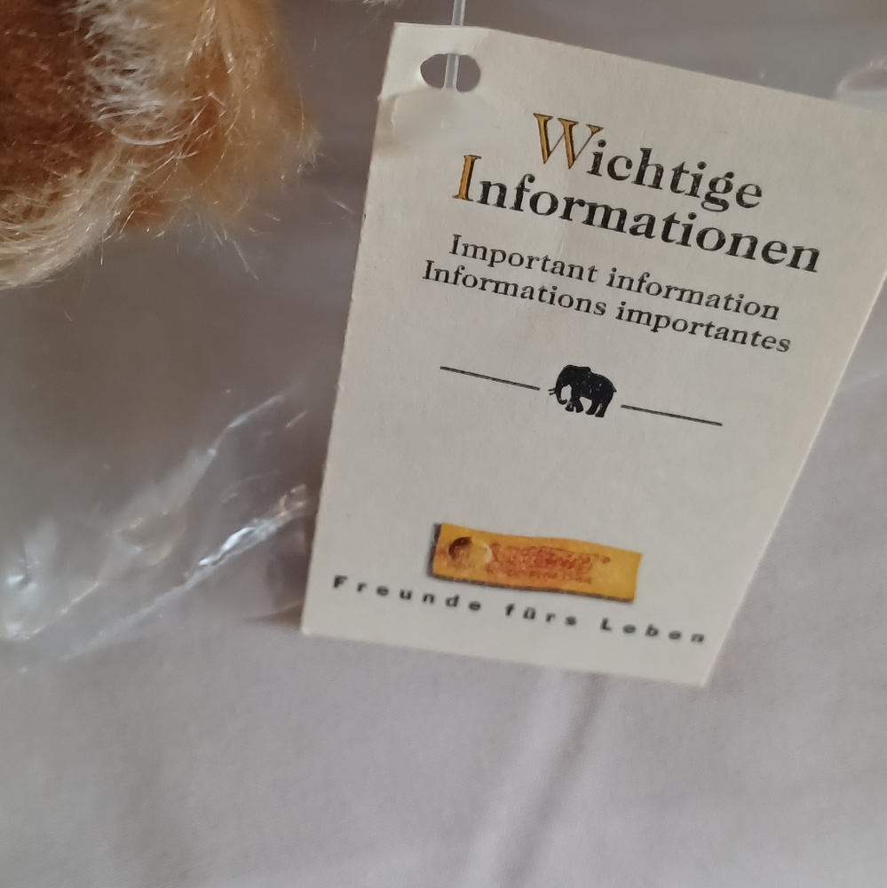 Steiff New 2002 Bear